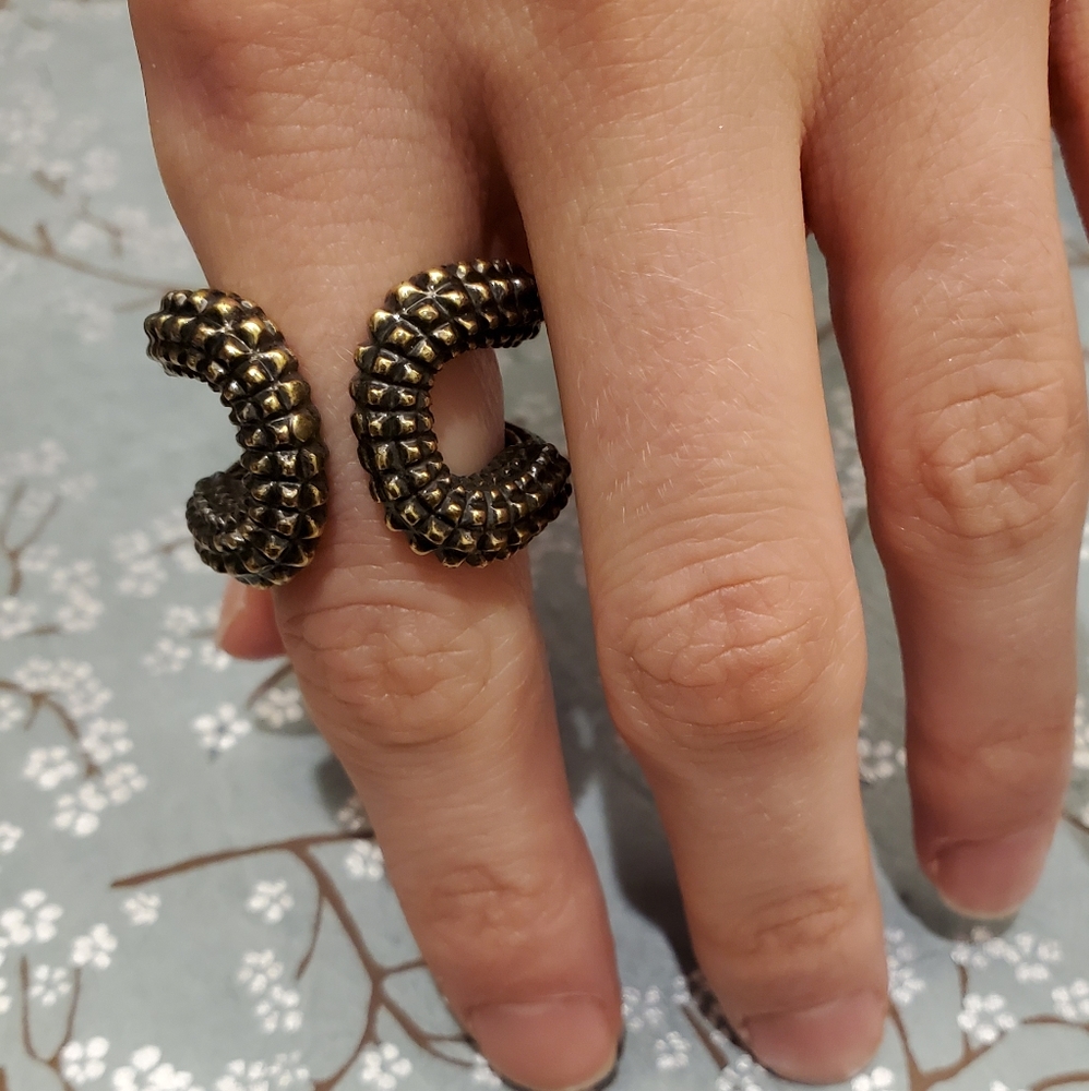 Giles & Brothers Ring